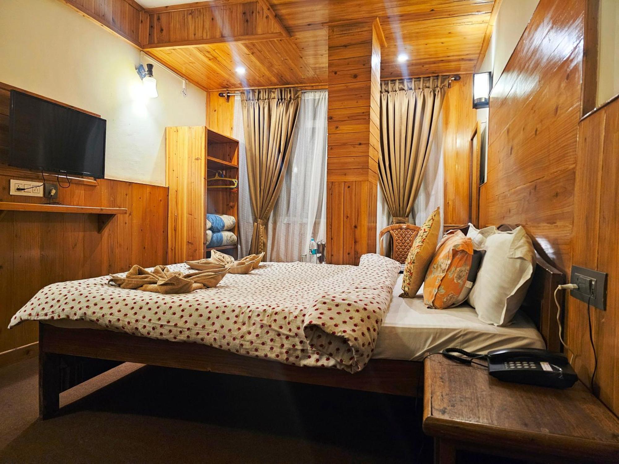Hotel Golden Orchid Νταρτζίλινγκ Εξωτερικό φωτογραφία
