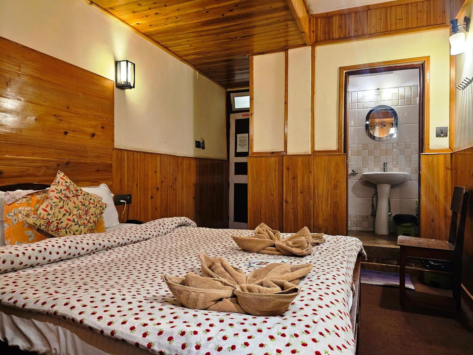 Hotel Golden Orchid Νταρτζίλινγκ Εξωτερικό φωτογραφία