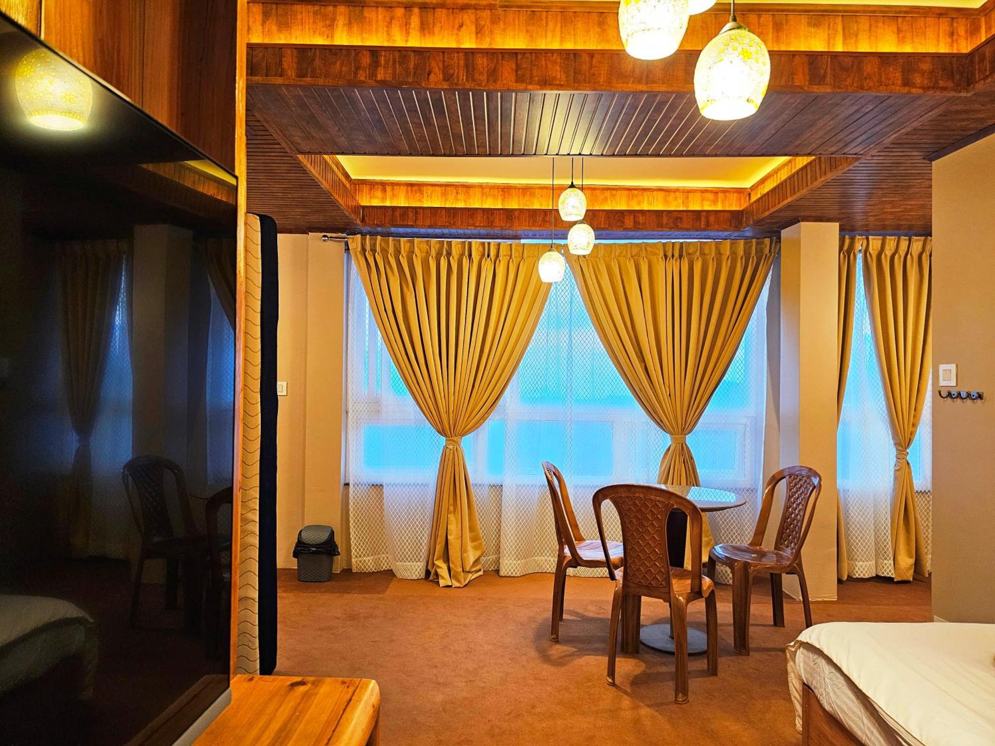 Hotel Golden Orchid Νταρτζίλινγκ Εξωτερικό φωτογραφία